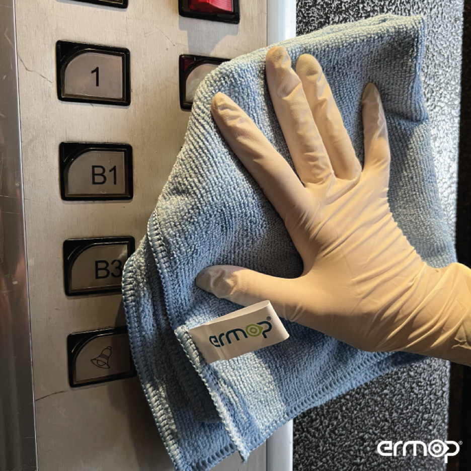 Utilizzo, caratteristiche e come si lava il panno per la pulizia in microfibra di Ermop?